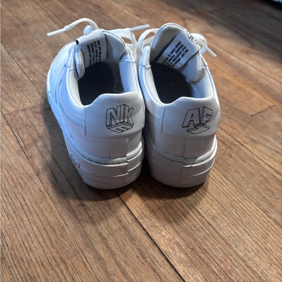 Nike 5.5 women’s EUC - Picture 2 of 7